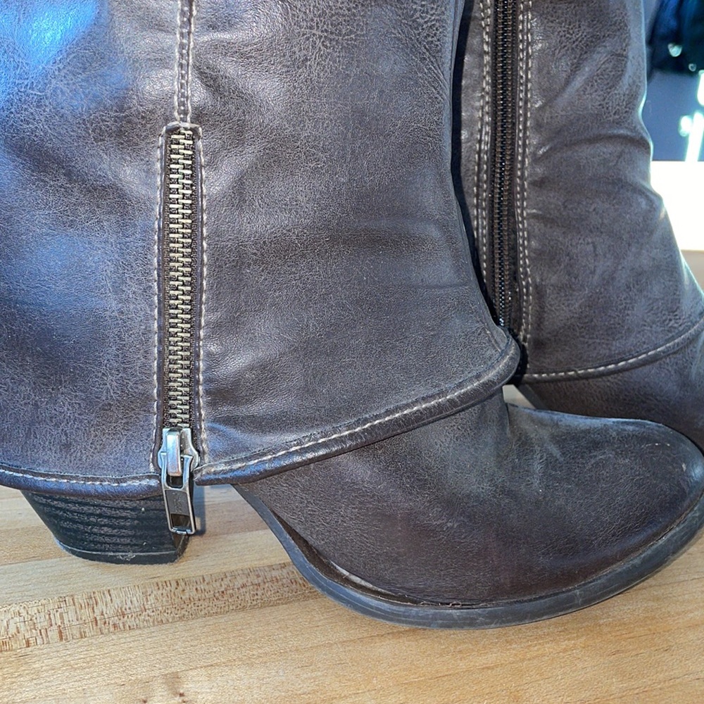 Fergalicious by Fergie Boots - Picture 2 of 10